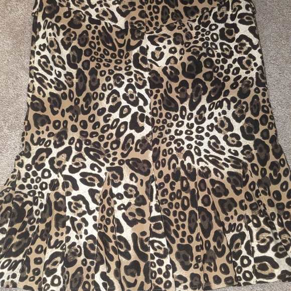 Animal print skirt size 8 - Picture 8 of 16